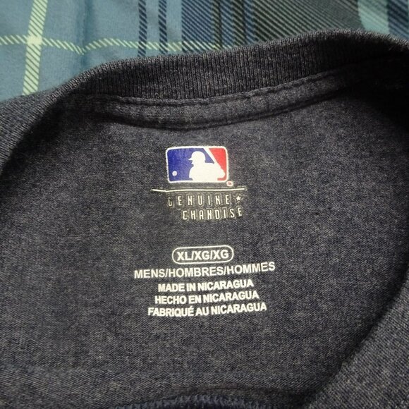 MLB Cleveland Indians Gray T-Shirt Size X-Large - Picture 4 of 4